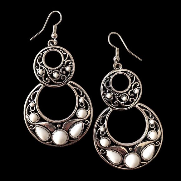 Boho Chandelier Dangle Earrings White Cabochons Silver Tone Western Whimsigoth. - Picture 9 of 16